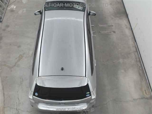 TOYOTA PRIUS ALPHA 2013 Image 10