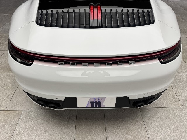 PORSCHE 911 2021 Image 20