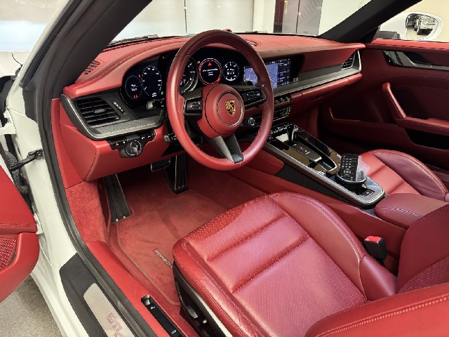PORSCHE 911 2021 Image 25