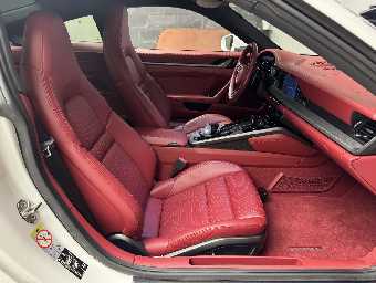 PORSCHE 911 2021 Image 24