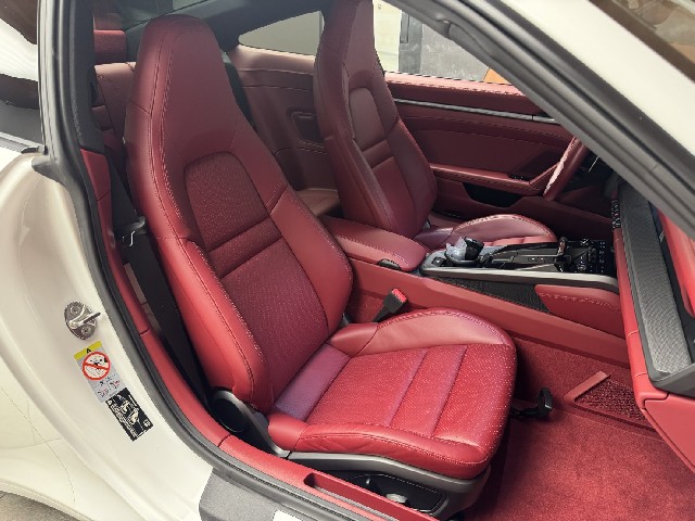 PORSCHE 911 2021 Image 31