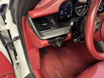 PORSCHE 911 2021 Image 27