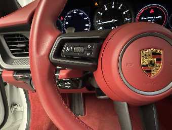 PORSCHE 911 2021 Image 29