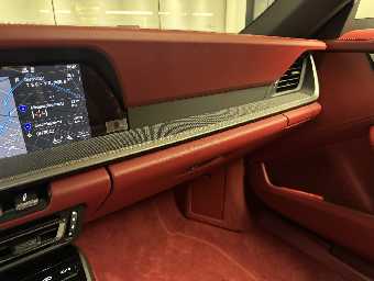 PORSCHE 911 2021 Image 34