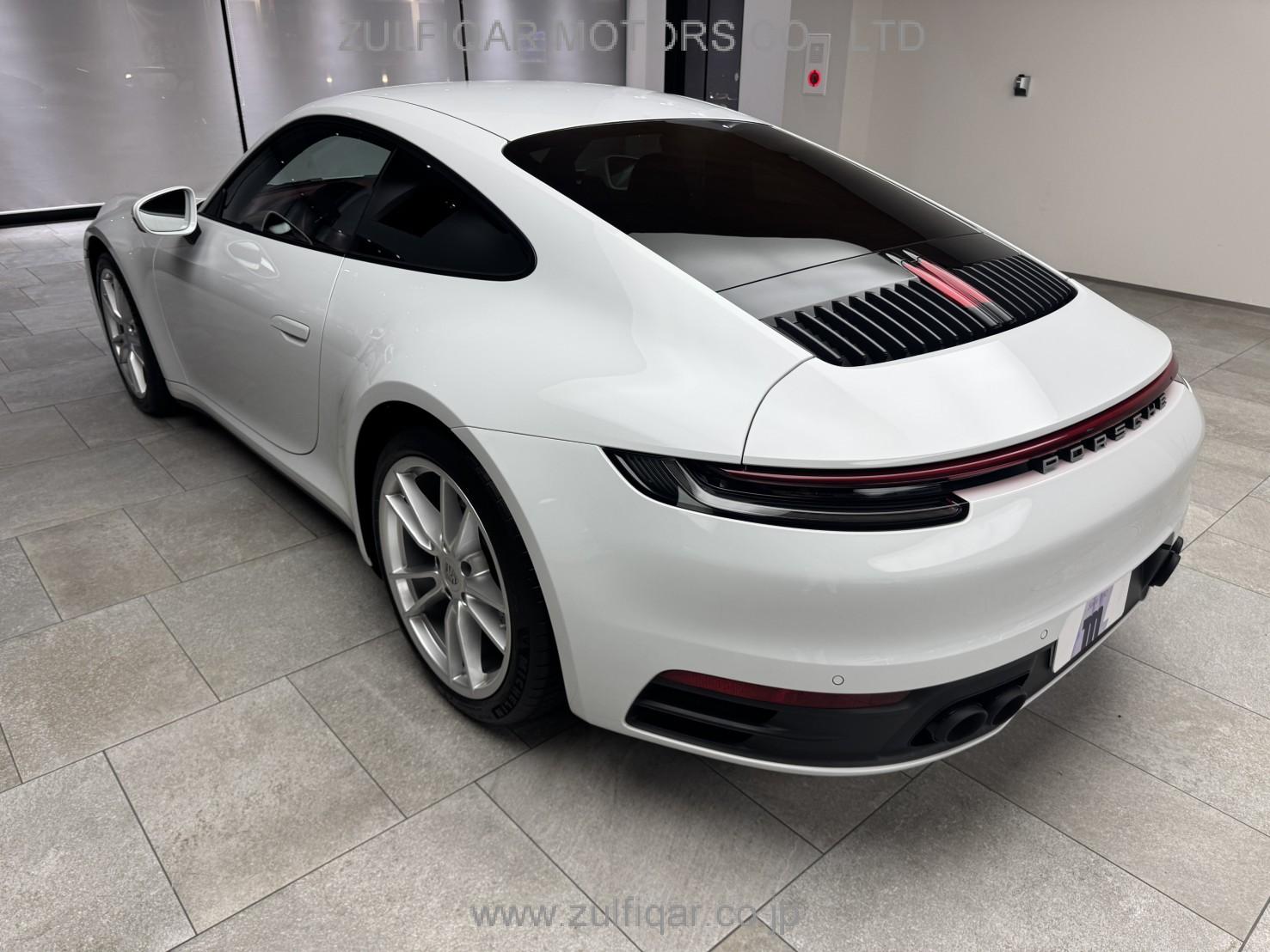 PORSCHE 911 2021 Image 7