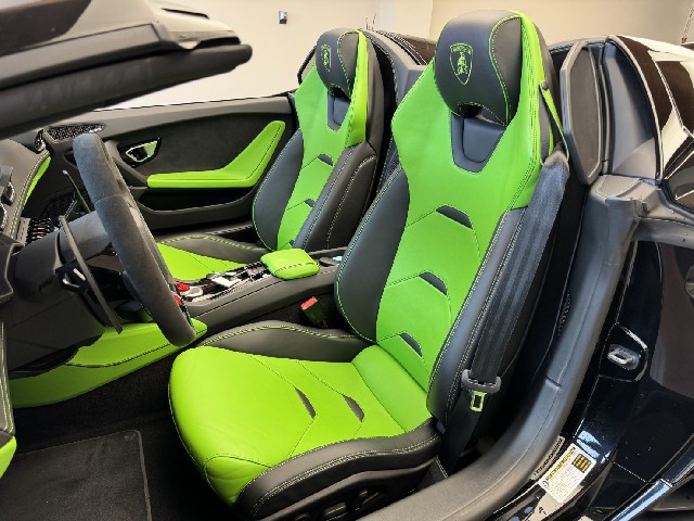 LAMBORGHINI HURACAN 2021 Image 24