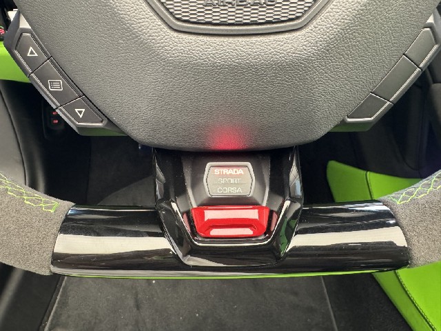 LAMBORGHINI HURACAN 2021 Image 43
