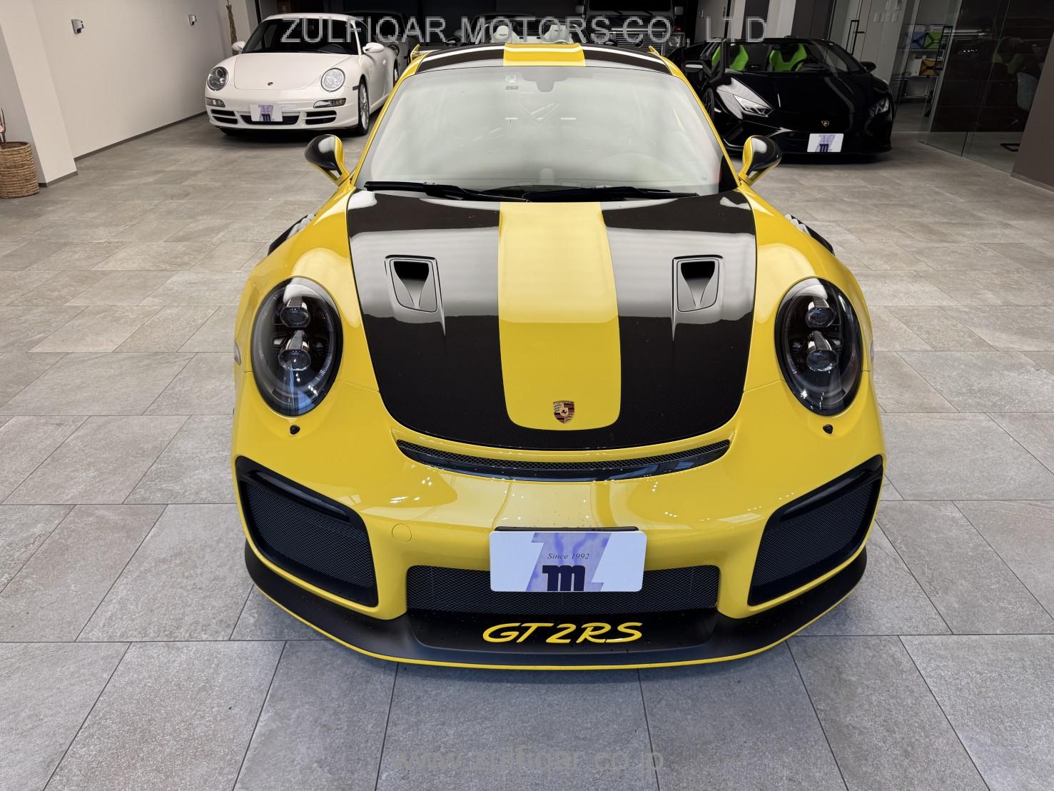 PORSCHE 911 2019 Image 2