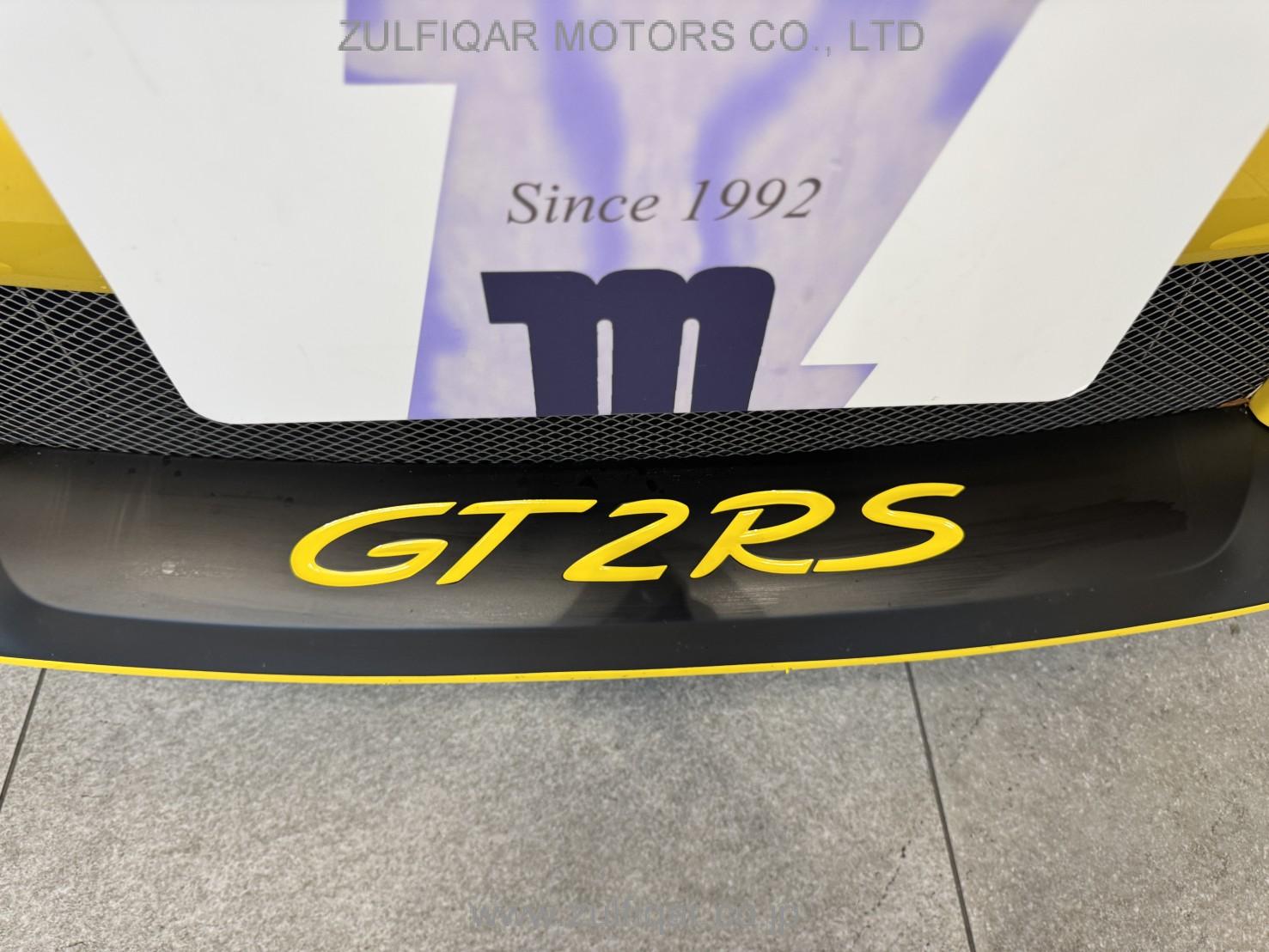 PORSCHE 911 2019 Image 12
