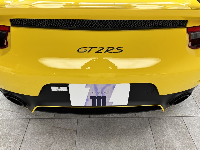 PORSCHE 911 2019 Image 25
