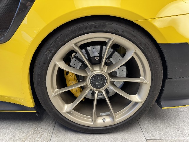 PORSCHE 911 2019 Image 32