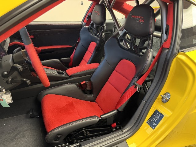 PORSCHE 911 2019 Image 38