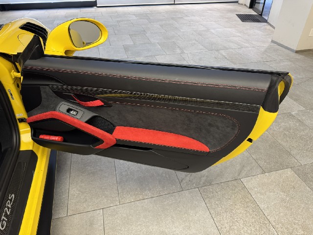 PORSCHE 911 2019 Image 43