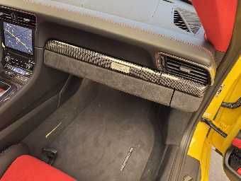 PORSCHE 911 2019 Image 39