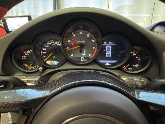 PORSCHE 911 2019 Image 47