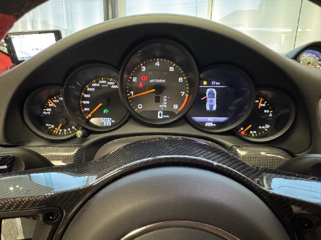 PORSCHE 911 2019 Image 53