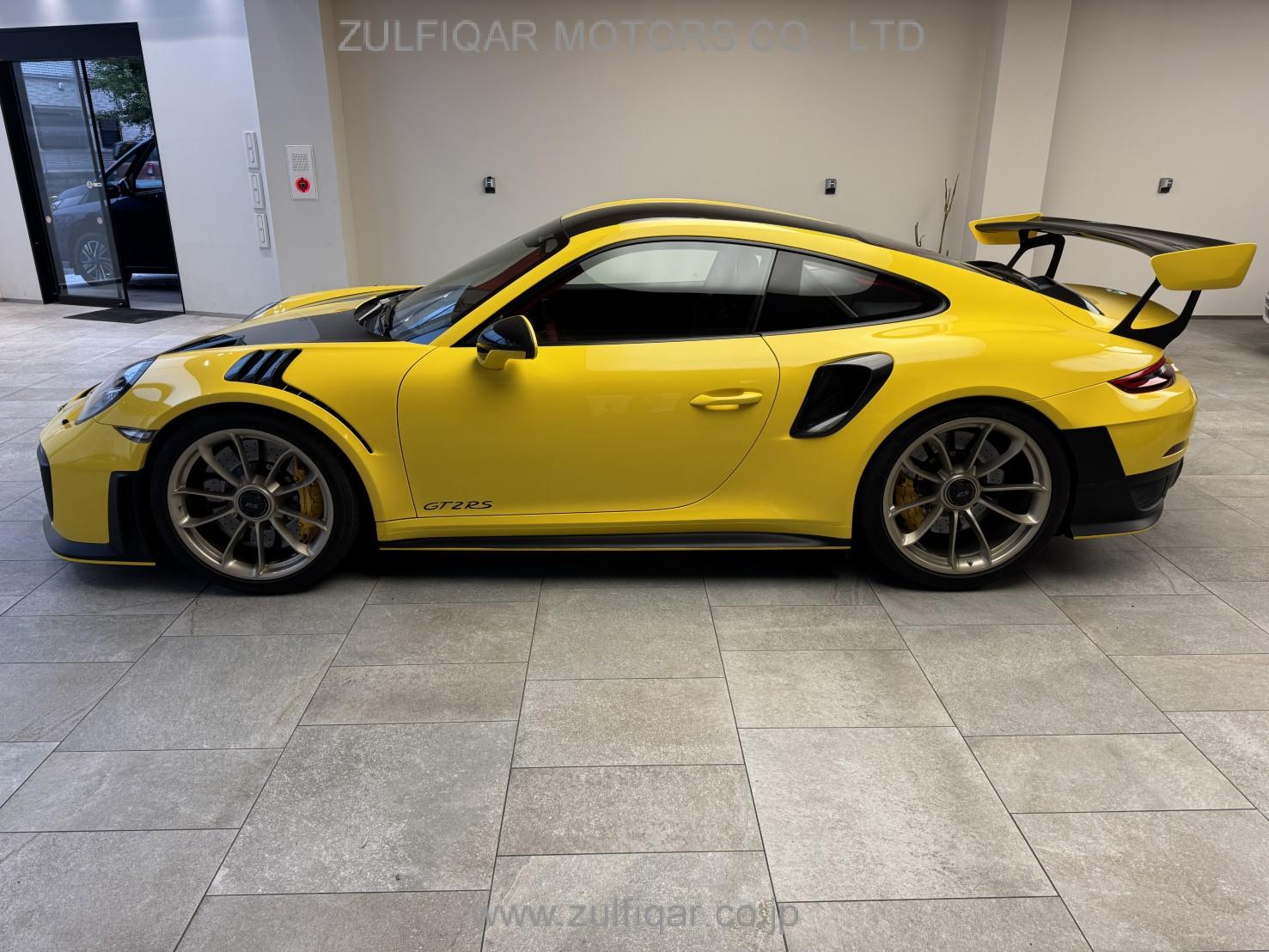PORSCHE 911 2019 Image 8