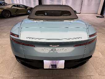 ASTON MARTIN DB12 2025 Image 14