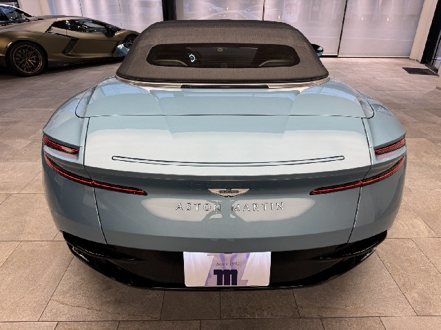 ASTON MARTIN DB12 2025 Image 20