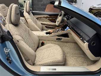 ASTON MARTIN DB12 2025 Image 23