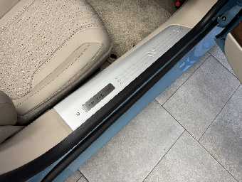 ASTON MARTIN DB12 2025 Image 30