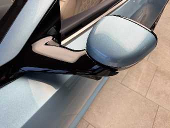 ASTON MARTIN DB12 2025 Image 32