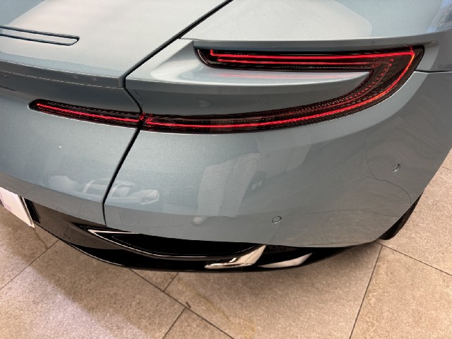 ASTON MARTIN DB12 2025 Image 43
