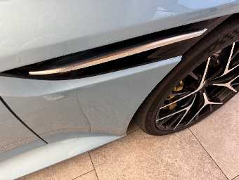 ASTON MARTIN DB12 2025 Image 38