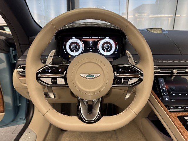 ASTON MARTIN DB12 2025 Image 50