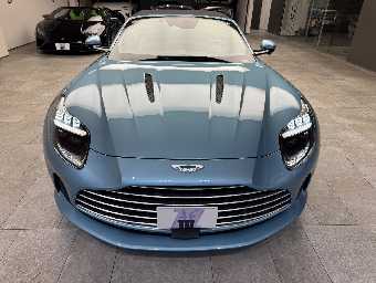 ASTON MARTIN DB12 2025 Image 10