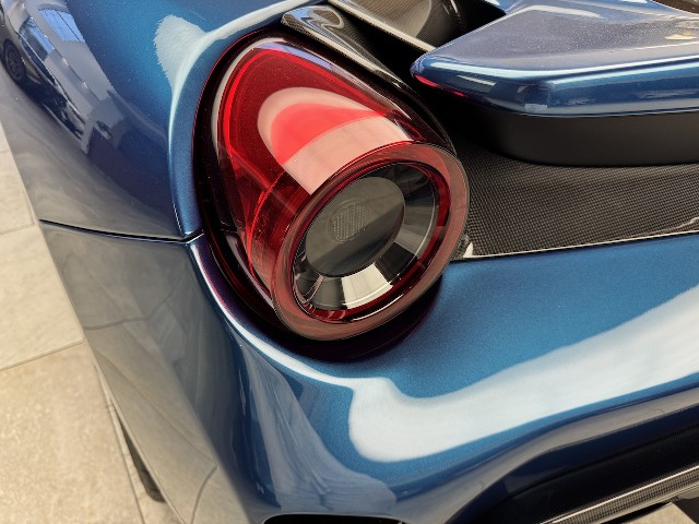 FERRARI 488 PISTA 2018 Image 30