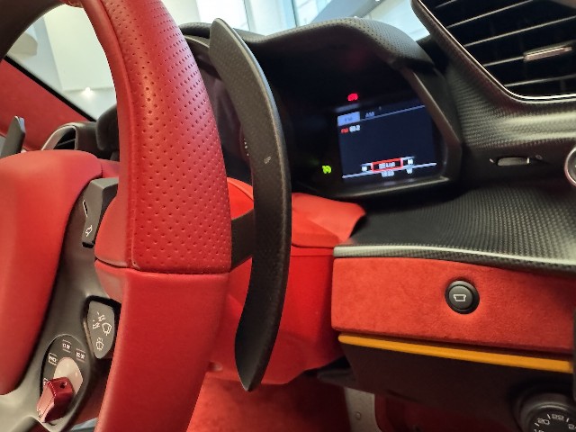 FERRARI 488 PISTA 2018 Image 48