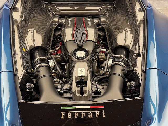 FERRARI 488 PISTA 2018 Image 55