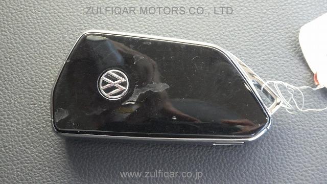 VOLKSWAGEN GOLF 2023 Image 9