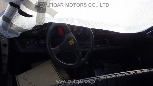 PORSCHE 911 1991 Image 8