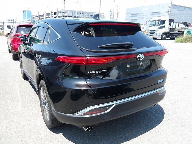 TOYOTA HARRIER 2023 Image 23