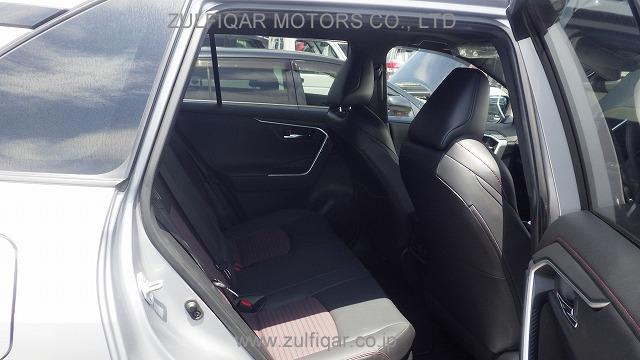 TOYOTA RAV-4 2021 Image 11