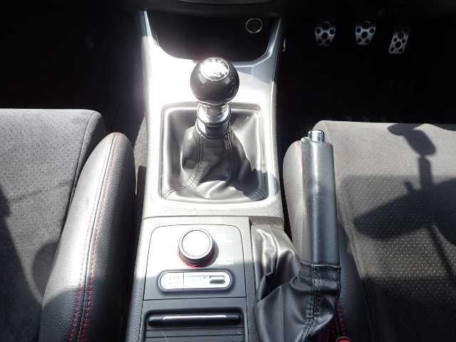 SUBARU IMPREZA 2013 Image 31