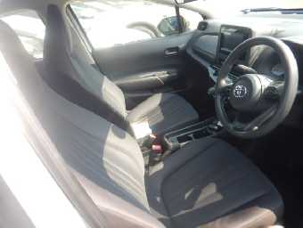 TOYOTA AQUA 2023 Image 7
