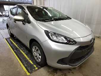 TOYOTA AQUA 2023 Image 6