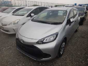 TOYOTA AQUA 2023 Image 15