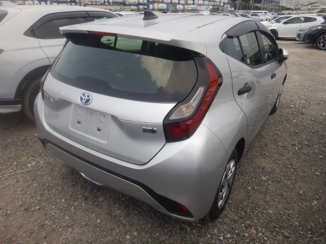 TOYOTA AQUA 2023 Image 29