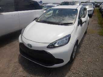TOYOTA AQUA 2023 Image 14
