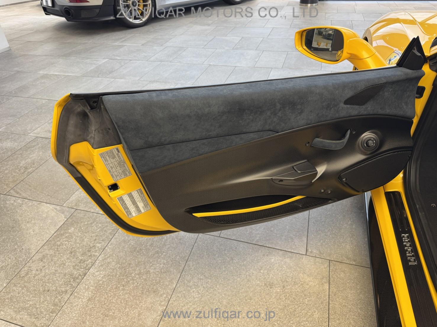 FERRARI 488 PISTA 2020 Image 12
