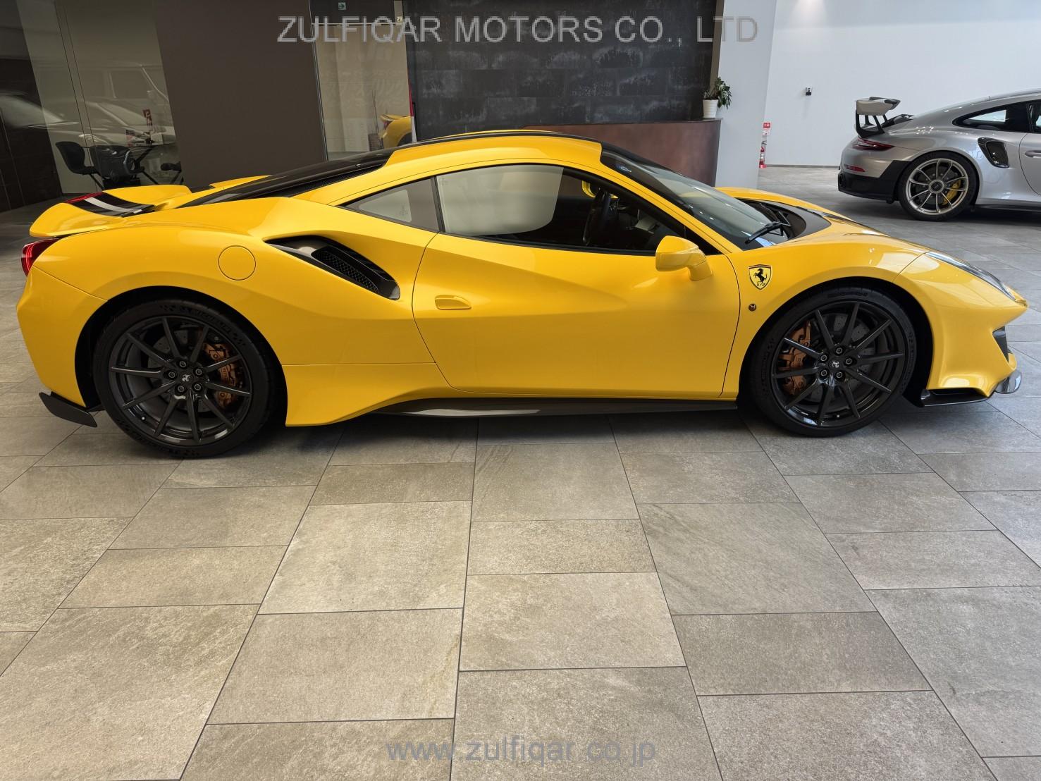 FERRARI 488 PISTA 2020 Image 4