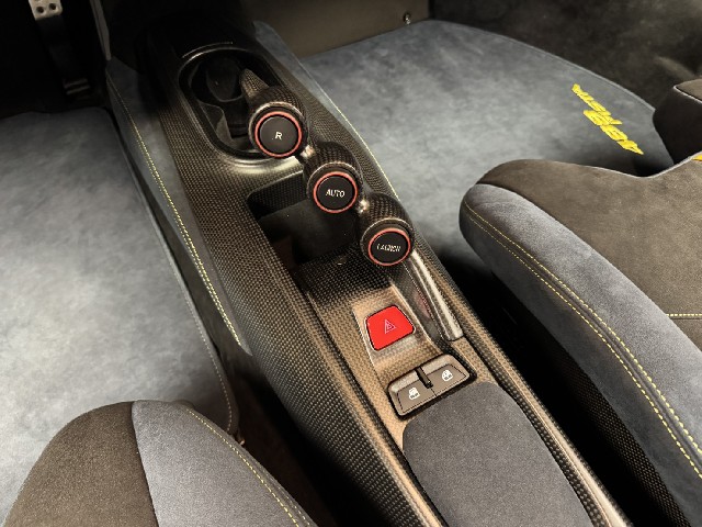 FERRARI 488 PISTA 2020 Image 54
