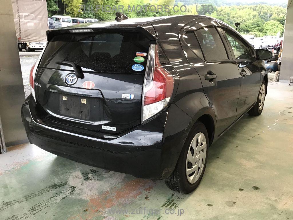 TOYOTA AQUA 2015 Image 4