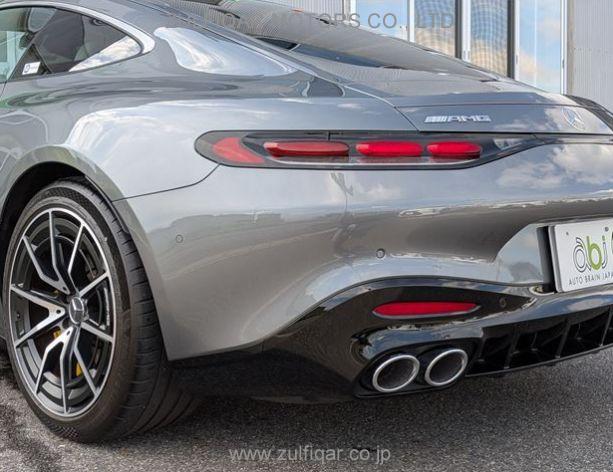 MERCEDES AMG GT 2025 Image 3