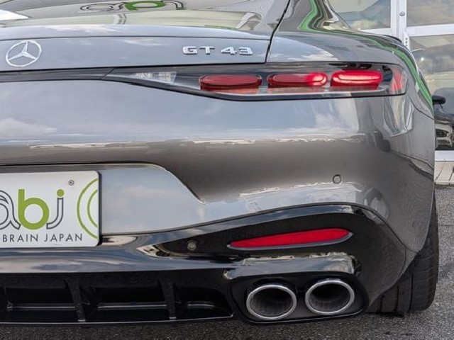 MERCEDES AMG GT 2025 Image 26