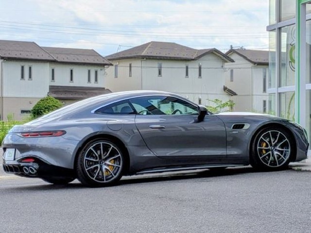 MERCEDES AMG GT 2025 Image 33